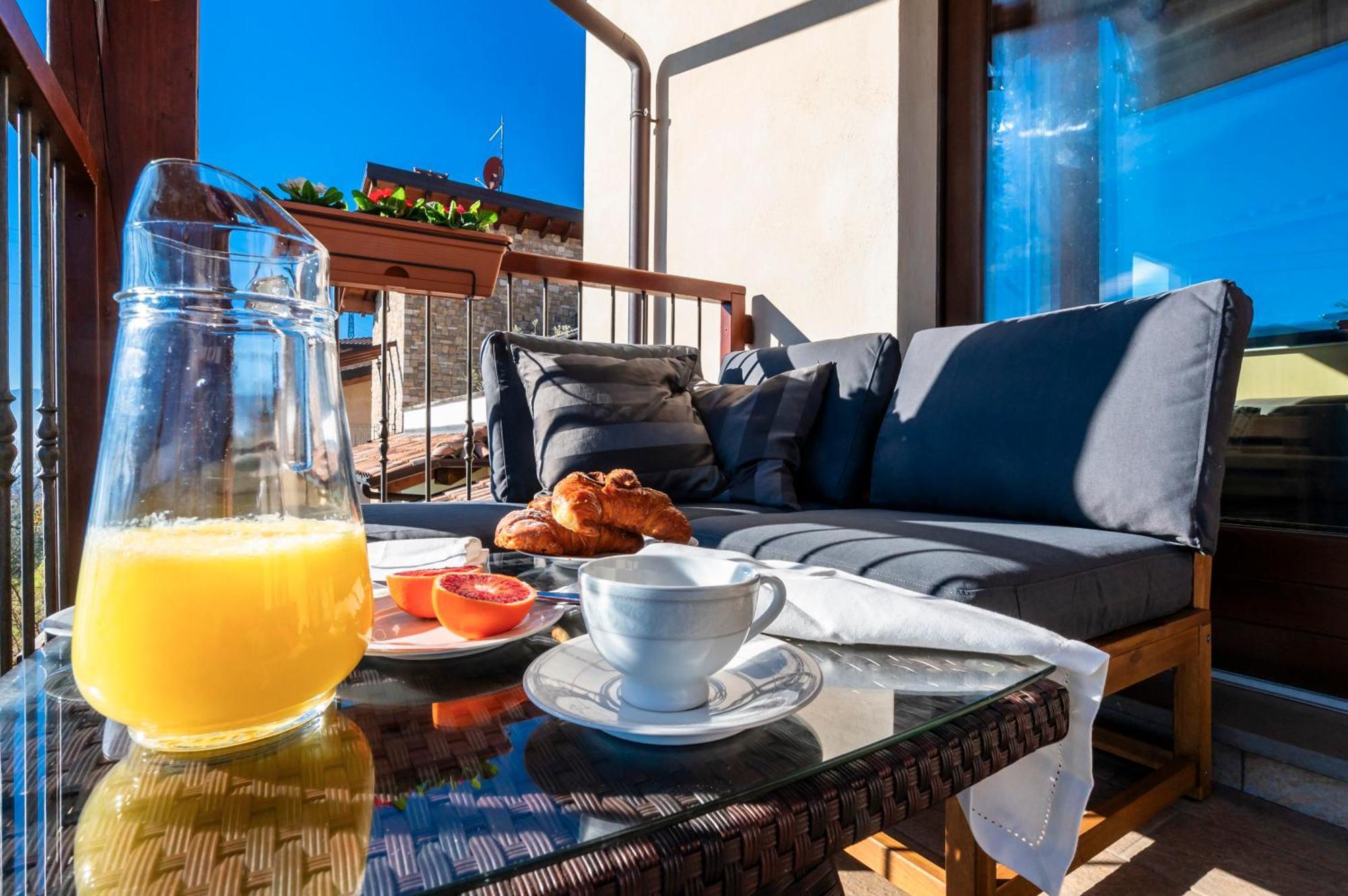 Iseo Lake Villa Con Vista Lago E Piscina Costa Volpino Ngoại thất bức ảnh